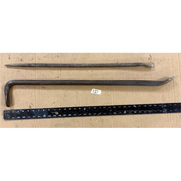 Crow Bars x 2