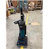 Image 1 : Fandom Stand Up Vacuum