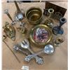 Image 1 : Brass and pewter antiques