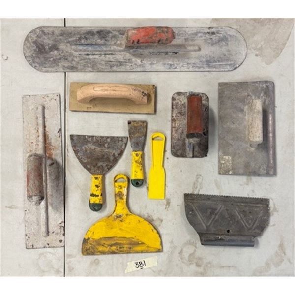 Trowels / Putty Tools