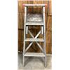Image 1 : Wooden Ladder 4’