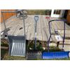 Image 1 : Snow Shovel Set x 3