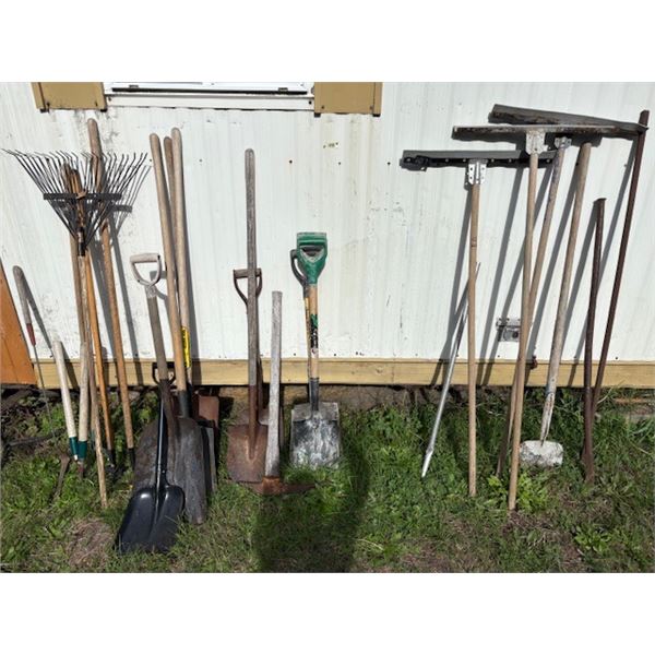Outdoor Yard Tools & squeegees