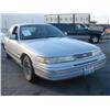 Image 1 : 1994 Ford Crown Victoria