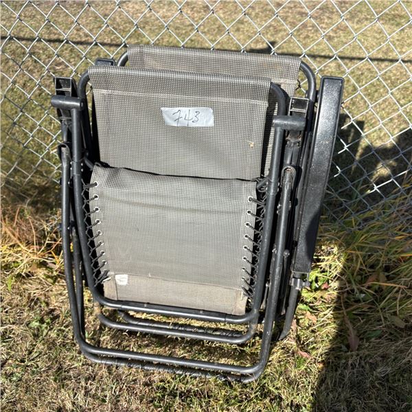 2 folding patio chairs - grey color