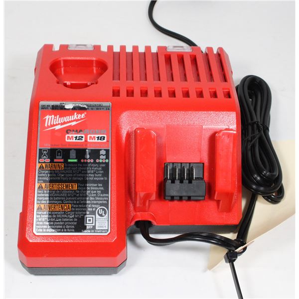 MILWAUKEE M12/M18 BATTERY CHARGER