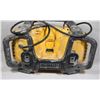 Image 4 : DEWALT RADIO