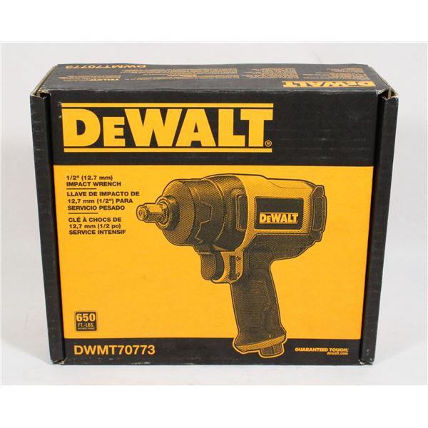 APPEARS NEW IN BOX DEWALT 1/2" IMPACT WRENCH