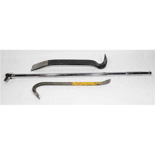 2 CROWBARS AND A BREAKER BAR
