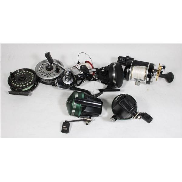BOX OF FISHING REELS INCLUDING QUANTUM KDV-40 MAG
