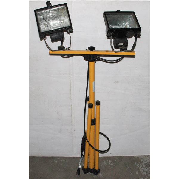 DUAL-HEAD HALOGEN WORK LIGHT ADJUSTABLE STAND