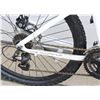 Image 2 : WHITE NORTHROCK MOUNTAIN 21 SPD