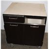 Image 1 : COMMERCIAL GRADE CABINET