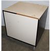 Image 3 : COMMERCIAL GRADE CABINET
