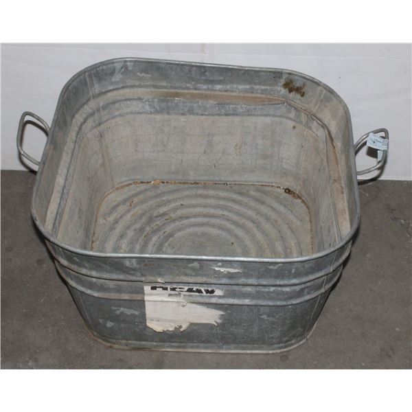 GALVANIZED TUB. APPROX 21" X 21"