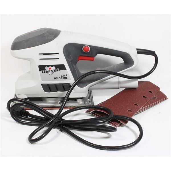 DIESEL DSL3000S SANDER WITH SANDPAPER
