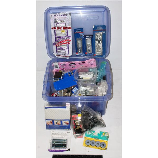 LARGE PLASTIC TOTE & LID WITH HOOKS AND HARDWARE