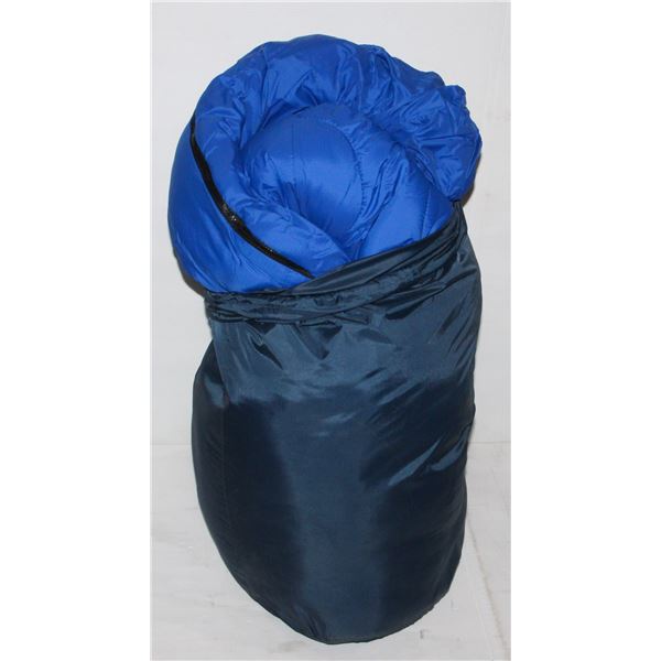 SLEEPING BAG WITH STORAGE BAG