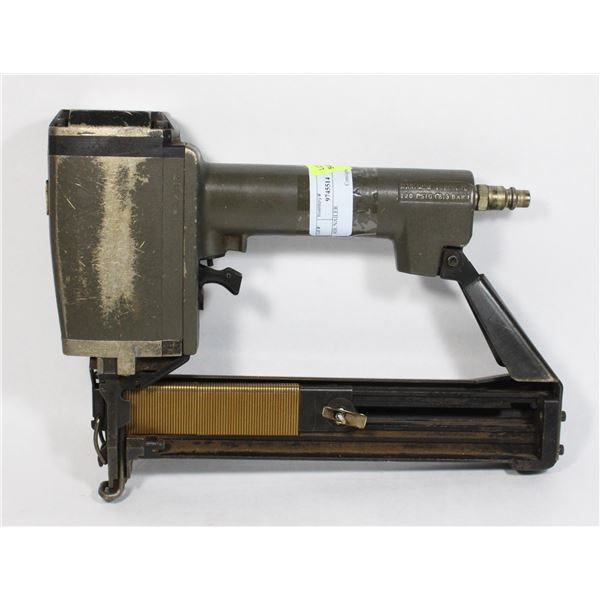 AIR NAILER
