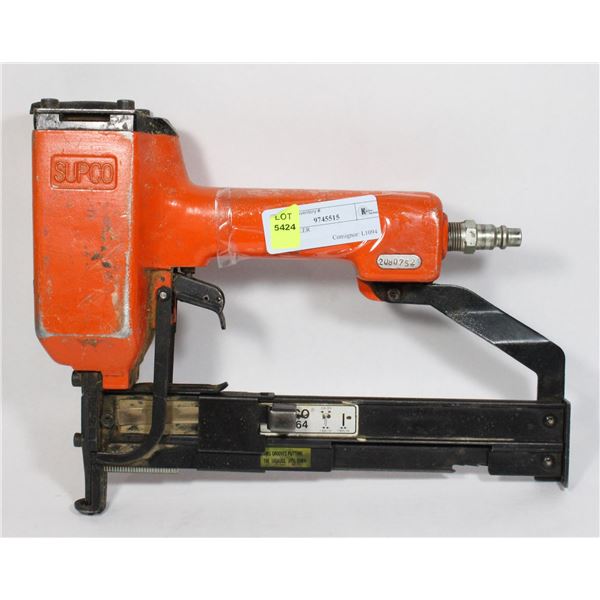 AIR NAILER