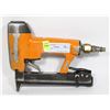 Image 1 : AIR NAILER