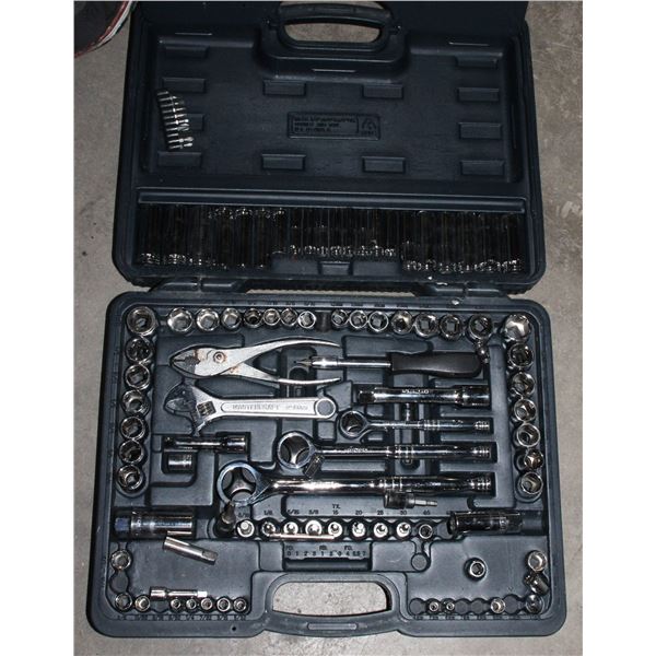 MASTERCRAFT RATCHET AND SOCKET SET METRIC & SAE