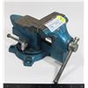 Image 1 : BLUE PAINTED CAST METAL BENCH VISE