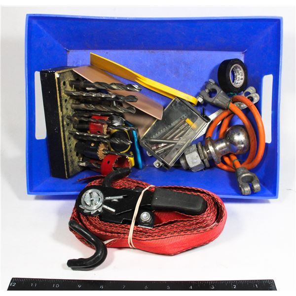 BLUE TOTE OF MISCELLANEOUS ITEMS INCLUDING STRAPS