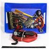 Image 1 : BLUE TOTE OF MISCELLANEOUS ITEMS INCLUDING STRAPS