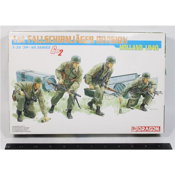 1ST FALLSCHIRMJAGER DIVISION MODEL KIT