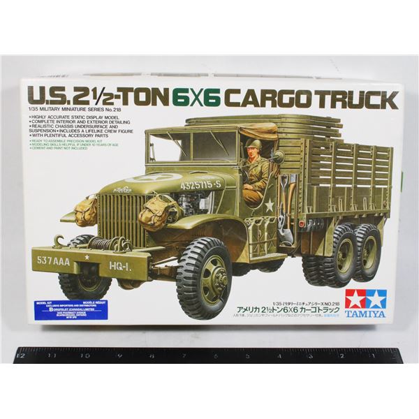 U.S. 21/2 TON 6X6 CARGO TRUCK MODEL KIT