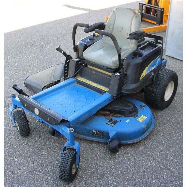 NEW HOLLAND G4030 COMMERCIAL LAWNMOWER