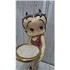 Image 3 : Betty Boop Waitress Statue with Red Dress, White Apron, and Gold Serving Tray