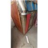 Image 12 : Wurlitzer 1400 Jukebox, 1950s 100 Selections, 50 45 RPM Records, Curved Glass Dome