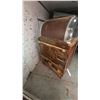 Image 14 : Wurlitzer 1400 Jukebox, 1950s 100 Selections, 50 45 RPM Records, Curved Glass Dome
