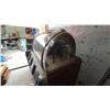Image 7 : Wurlitzer 1400 Jukebox, 1950s 100 Selections, 50 45 RPM Records, Curved Glass Dome