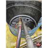 Image 6 : 2 Bulk Fluid Transfer Totes with Diaphragm Pump & Hoses (for Used Oil)