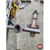 Image 2 : Heavy-Duty Hydraulic Floor Jack