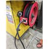 Image 5 : 1135 L Shop Oil Storage Tank with Lincoln Pump & Hose Reel