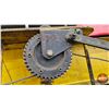 Image 7 : Floor-Standing Air / Hydraulic Shop Press