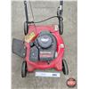 Image 3 : Yard Machines Gas Lawn Mower