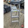 Image 2 : Featherlite 4 ft. Aluminum Step Ladder