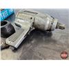 Image 5 : Blue-Point Air Impact Wrench & Assorted Sockets
