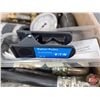 Image 6 : Assorted Pressure Gauges, Hoses & Fittings