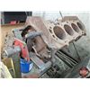 Image 3 : GM 427ci : V8 Engine Block, Stand & Rebuild Parts