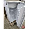Image 16 : Vintage Stereo Equipment, Speakers & Compact Refrigerator (Pallet Lot)