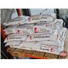 Image 4 : Lot of Supreme All Purpose Absorbent Floor Dry (20 Bags)