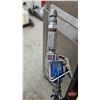 Image 5 : Power Fist 20-Ton Pneumatic Service Floor Jack