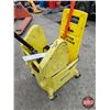 Image 4 : Commercial Mop Bucket / Mop / Wringer