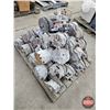 Image 4 : Assorted Heavy-Duty Truck Alternators